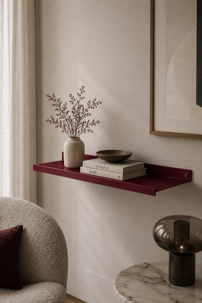 Metallregal-Vetta---Wandregal-mit-Abschlussleiste-fuers-Wohnzimmer