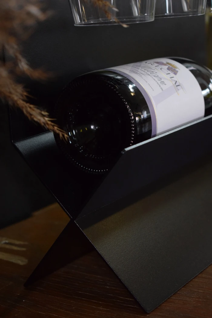 Metalowy-stojak-na-wino-Rosso-I (4).webp